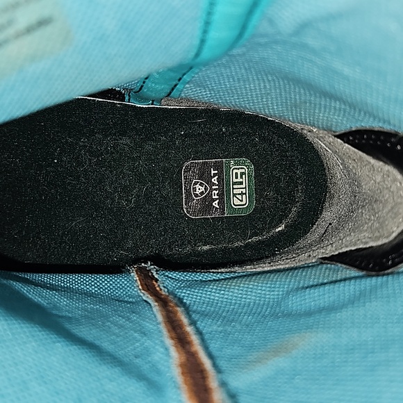 Ariat low fringe heeled brown boot  size 6 - Picture 10 of 15